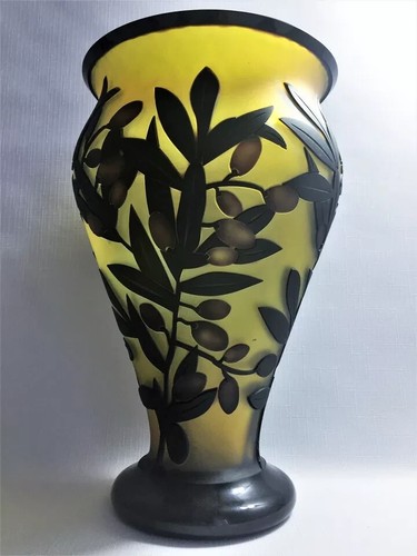 GROSSE AJKA KRISTALL UNGARN KAMEE VASE, BRAUN und geätztes BERNSTEIN, verziert - Bild 1 von 8