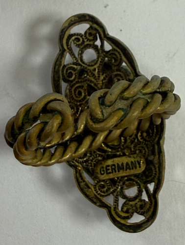 vtg Cameo Victorian Couple Courting Brooch & Ring set Germany - Picture 6 of 12