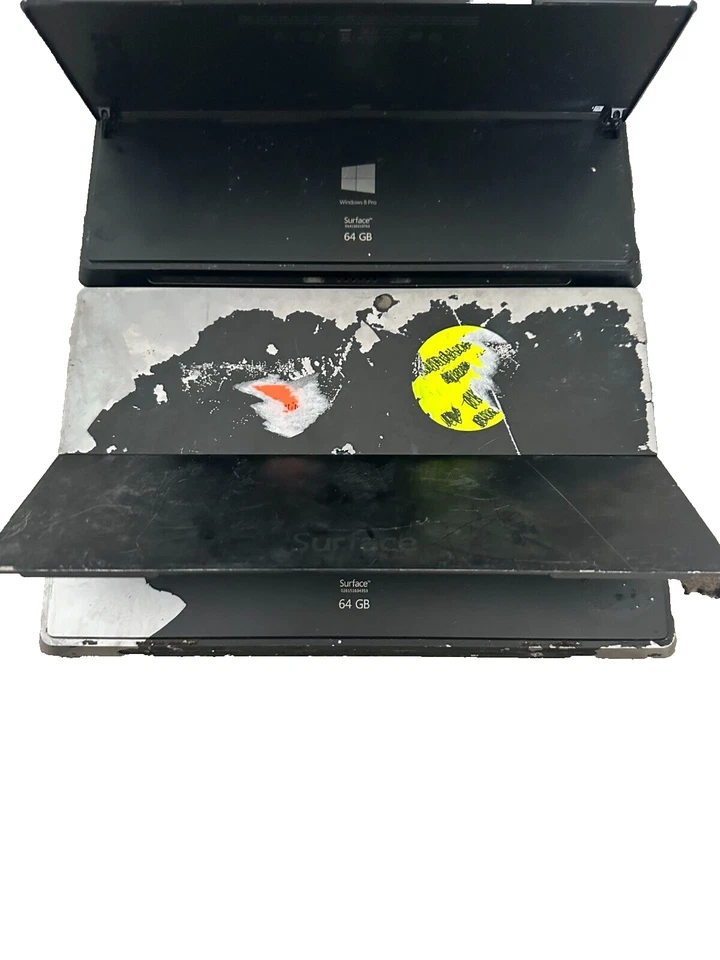 Capa traseira Microsoft Surface Pro Gen 2 com baterias, não testada (2) - Imagem 2 de 4