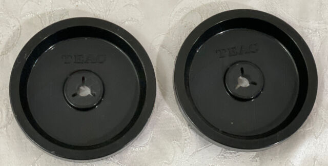 TEAC Original 10.5" Pair NAB hub adapter plastic VA7209 TEAC Original 10.5" Pair NAB hub adapter plastic VA7209
