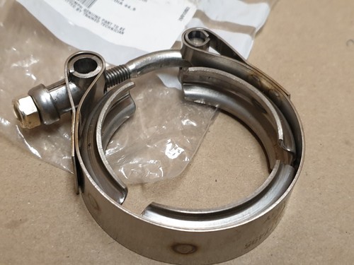 Abrazadera de escape Triumph Rocket 3 44,5 mm T2202454 genuina NUEVA - Imagen 2 de 7