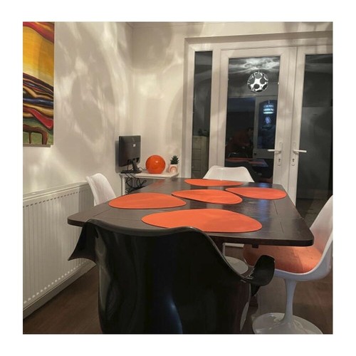 Schwarzer Kunststoff-Drehstuhl Mit Armlehne - Verschiedenfarbige Kissen - Bild 4 von 34