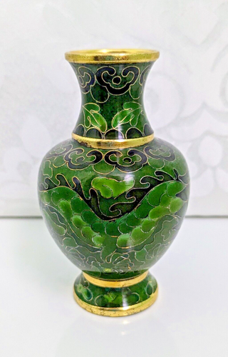 Vintage Chinese Cloisonné Enamel Emerald Green Vase: Dragon & Peony, 4" Tall - Picture 10 of 12