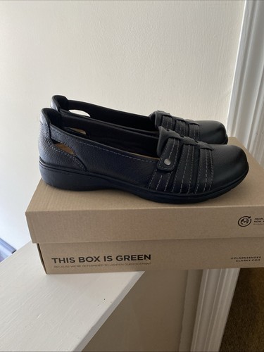 Clarks Carleigh Black Leather Slip On Loafers Flats Woman’s Size 10M - Picture 4 of 13
