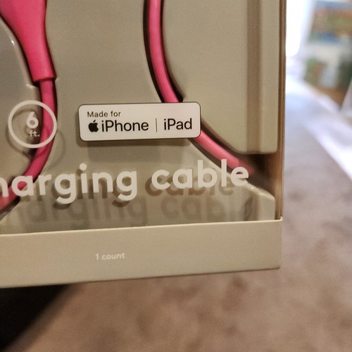 Heyday iPhone iPad 6ft Charging Cable Barbie Pink New - Picture 10 of 10