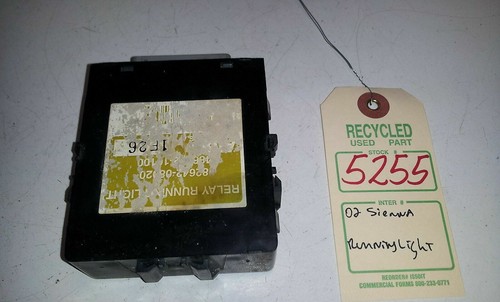 2002 Toyota Sienna Running Light Relay OEM 82642-08020 #5255 - Picture 3 of 6