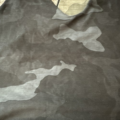 NWOT Prana Black Camo Reversible Momento Crop Top Racer Back Tank Sz M - Picture 3 of 11