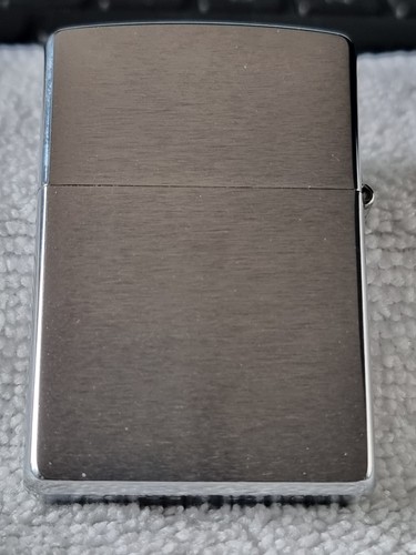 RARE COLLECTABLE 2004 THE BEATLES A HARD DAYS NIGHT ZIPPO 200BTL BNIT - Picture 2 of 15