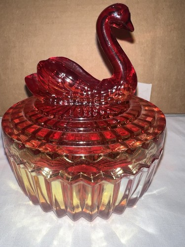 Jeanette SWAN ON NEST AMBERINA FLASH  Trinket Powder Box DISH *READ* Lipstick - Picture 3 of 24