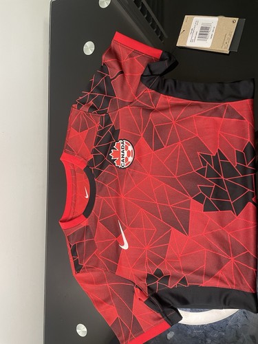 (Women’s small ) NIKE CANADA 2023 Soccer WOMENS HOME JERSEY - Picture 2 of 6