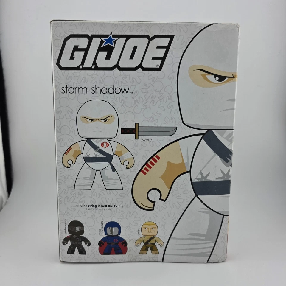 Hasbro Mighty Muggs G.I. 2008 Figura Vinilo Joe Storm Shadow con Espada NUEVO Foto 2 de 4