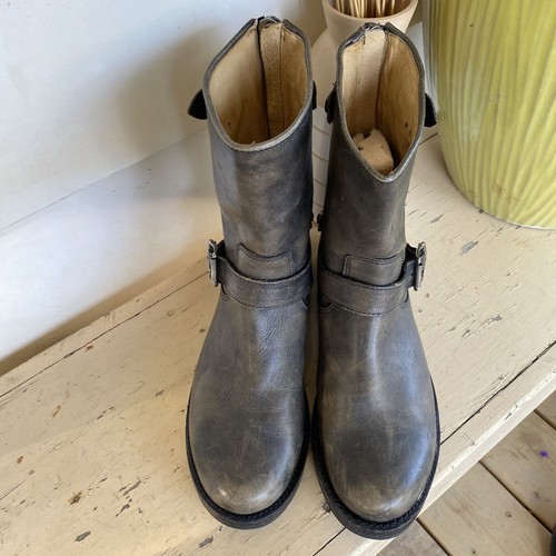 FRYE Veronica Arnés Hebilla Envejecida Moto Grunge Cuero Botas Cortas Talla 7 - Imagen 9 de 15