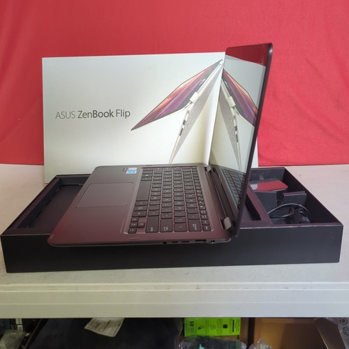 ASUS ZenBook Flip UX360CA 13.3in. Touch 256GB Intel M3 8GB + Case + MS OFFICE - Picture 8 of 16