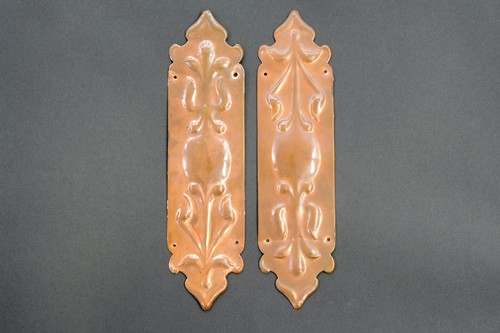 Pair of Arts and Crafts copper finger plate door plates - Picture 1 of 2