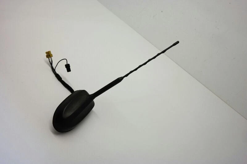 15-18 Ford Focus Rear Roof Mounted Antenna Assembly OEM - Image 3 of 4