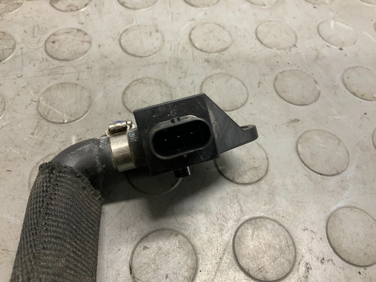 Picture 4 of 4