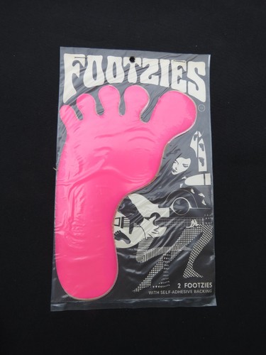 VINTAGE 1970'S FOOTZIES FOOT STICKER NOS SEALED PACK OF 2 RARE PINK - Afbeelding 1 van 2