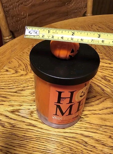Halloween HOME Warm Pumpkin Spice Candle & Jack-O-Lantern Lid NEW 8.5 oz - Picture 3 of 10