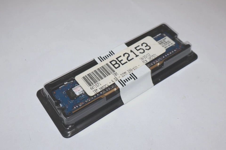 Hynix 44T1571 4GB DDR3 PC3-10600 ECC UDIMM CL9 Server Memory Module - Image 2 of 3