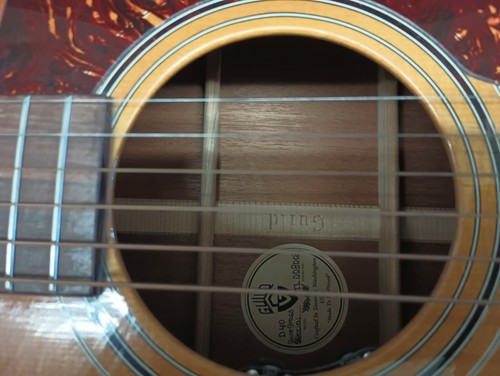 2008 Guild D-40 Guitar Bluegrass - Acoustic Electric Antique Burst Tacoma - Picture 3 of 15