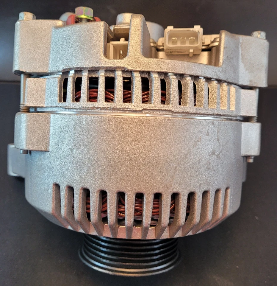 REMAN EN EE. UU., ALTERNADOR PARA MERCURY COUGAR 1999-2001, V6-2,5 L. Foto 2 de 4