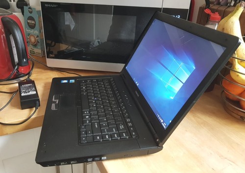 Toshiba Tecra A11 15.6 Inch HDMI Webcam Laptop Win 10 Intel i3 620GB 8GB Ram - Picture 8 of 19