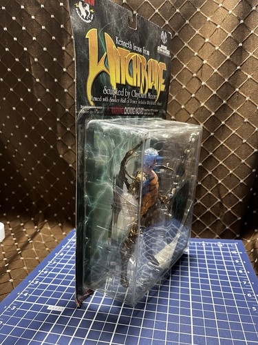 Kenneth Irons Golden Neogenesis Gold Variant Actionfigur aus Witchblade 1998 - Bild 5 von 9