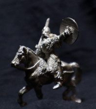 Ral Partha - d d - Metal Miniature - FIGHTER ON MOUNT - OOP