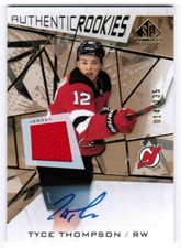 21/22 2021 SP GAME USED TYCE THOMPSON #181 AUTHENTIC ROOKIES JERSEY AUTO /135