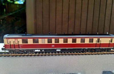 PIKO HO DR Vintage  POWERED RAILCARBR 185 BR195  TRIEBWAGENZUG   (1:87)