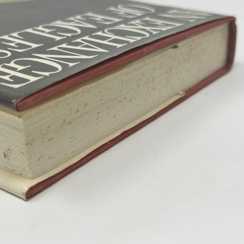 An Exchange of Eagles by Owen Sela ~ First Edition w/extras - Imagen 7 de 8