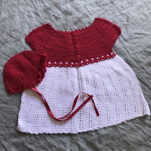 Vestito e cappello neonato rosso e bianco all'uncinetto leggi - Foto 4 di 14