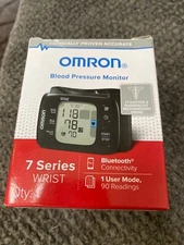 Brand new Omron 7 Series Wireless wrist Blood Pressure Monitor BP6350 Bluetooth