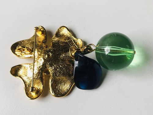 Ivana Trump Large Gold Blue Crystal Flower with Emerald Green Drop Pin/Pendant - Foto 8 di 9