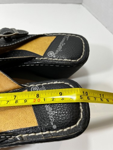 Thom McAn Women’s Size 8 Black Leather slip on Sandals Heel 3.5 - Picture 9 of 10