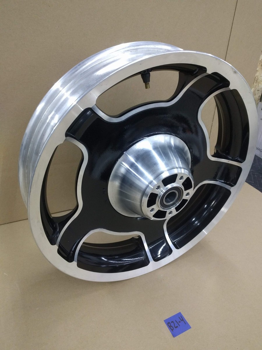 Harley-Davidson 18X3.5 Black Airstrike Front Touring Wheel