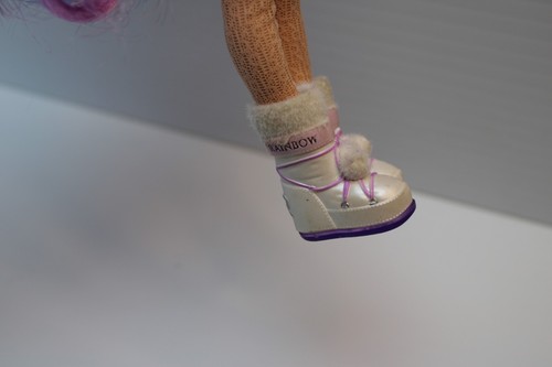 Violet Willow Winter Break Rainbow High Doll Outfit Purple Skirt Boots Tights - Picture 8 of 18