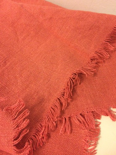 Set 5 tovagliette quadrate con frange in lino Serena & Lily rosa corallo - Foto 5 di 6