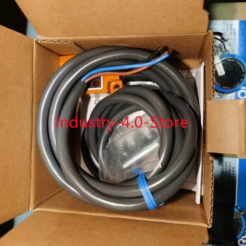 New Omron TL-N5ME1 Proximity Switch - Picture 2 of 3