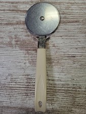 Vintage MCM - Ekco - PIZZA CUTTER WHEEL - Beige - Made in USA