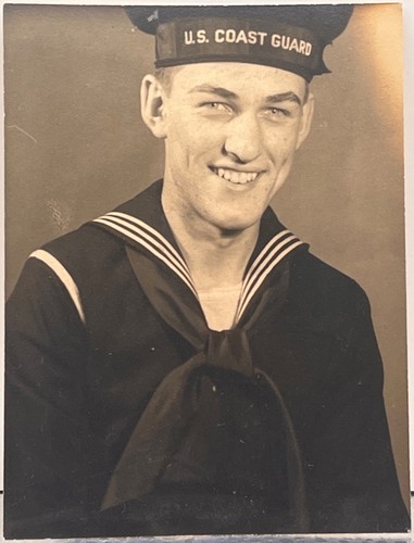 Hübscher lächelnder Matrose der Küstenwache in Uniform Brooklyn NY Vintage Foto 1940er