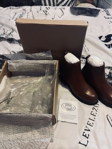 Steve Madden Damen Gale Nieten Stollensohle Booties Leder Stiefel Größe 7 Braun - Bild 4 von 13