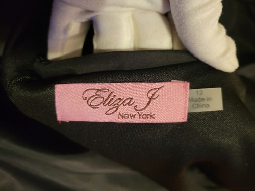 Elegant! ELIZA J. NY Black Evening Wedding, Tulle Lined Dress, Sz12 V-Neckline - Picture 6 of 14