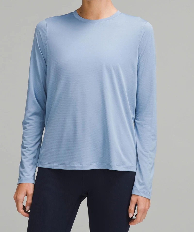 lululemon Ultralight Hip-Length Long Sleeve Size 6 Blue Willow