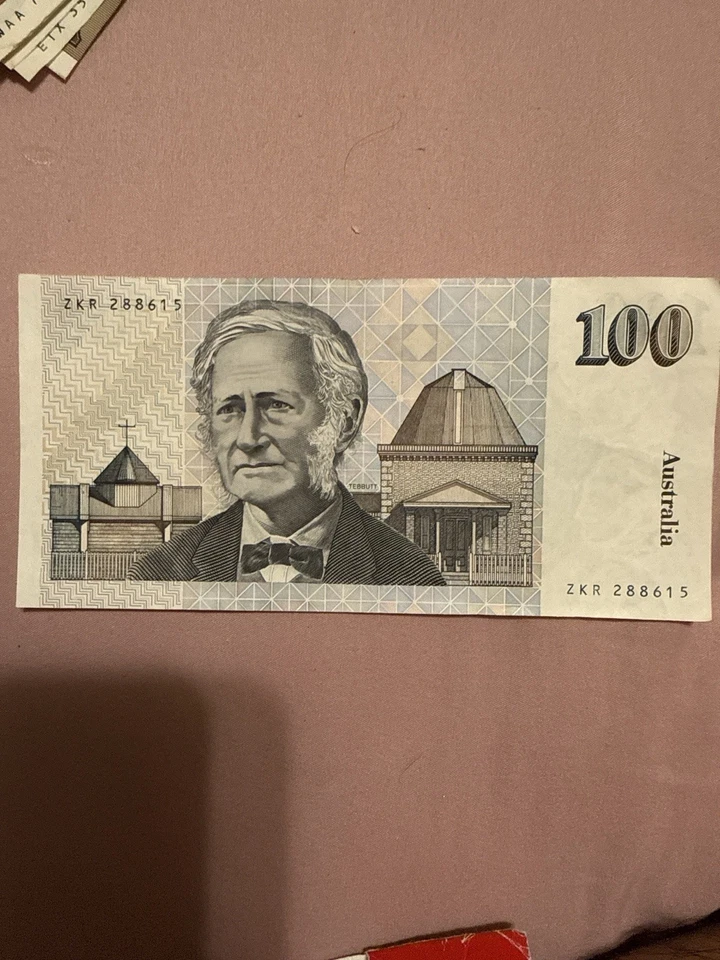 Billete de papel de 100 dólares de Australia 1984 Sir Douglas Mawson y John Tebbutt - prefijo ZKR Foto 2 de 2