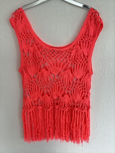 F&F. Fringed Crochet Red Beach Top Cover Up. Sleeveless. Scoop neck & back. M - Picture 5 of 6
