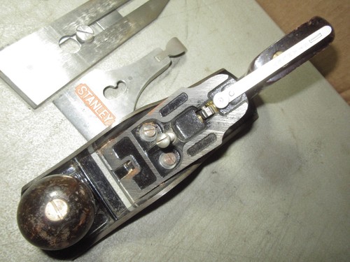 Vintage Stanley 4 Smooth Plane very good solid user tool to restore - Picture 15 of 16