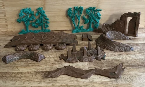 Vintage Marx WW2 Battleground play set - Terrain, Fortifications, Equipment 70's