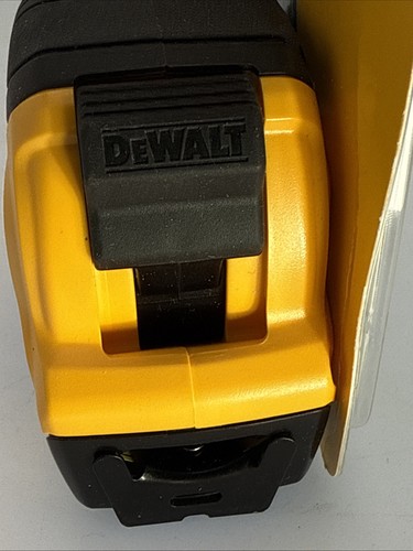 New Dewalt Atomic 16 Ft. X 1-1/8 In. Tape Measure Compact Series - Picture 6 of 12
