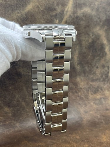 Norqain Adventure sport N1000 Grey Dial Automatic Men's Watch - Picture 6 of 10